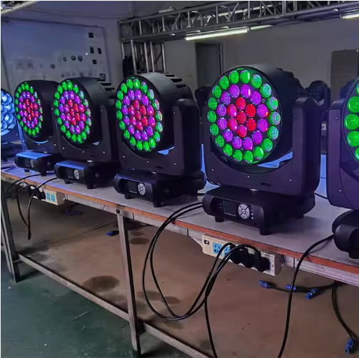 Luce da palco LED professionale testa mobile per spettacoli di teatro della chiesa DJ